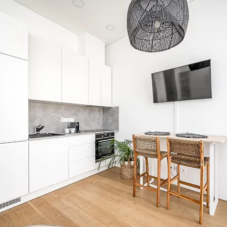 Bali Style With Balcony Near Gates Of Dawn