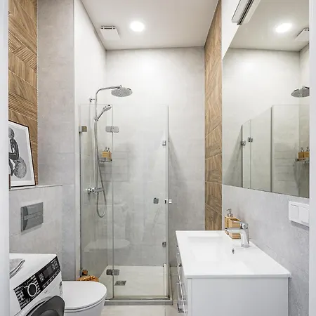 Bali Style With Balcony Near Gates Of Dawn *