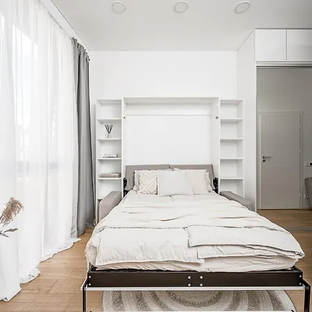 Bali Style With Balcony Near Gates Of Dawn דירה *