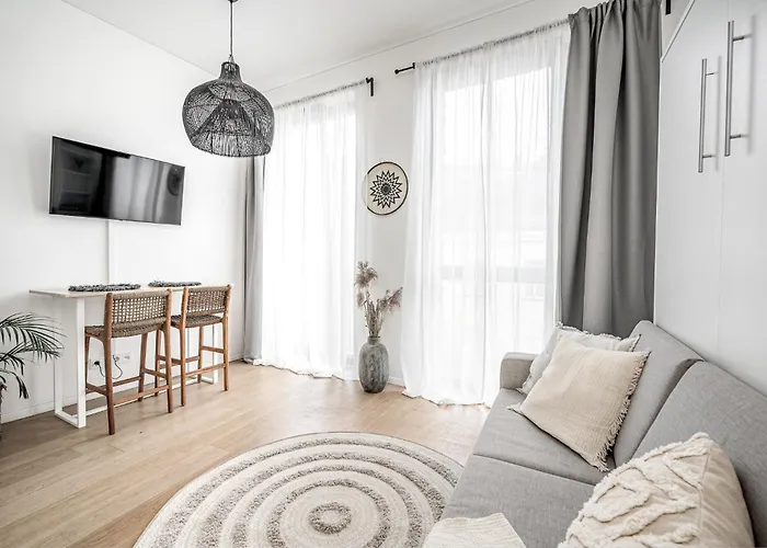 Bali Style With Balcony Near Gates Of Dawn Butas Vilnius