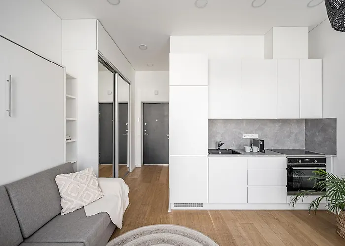 Bali Style With Balcony Near Gates Of Dawn דירה