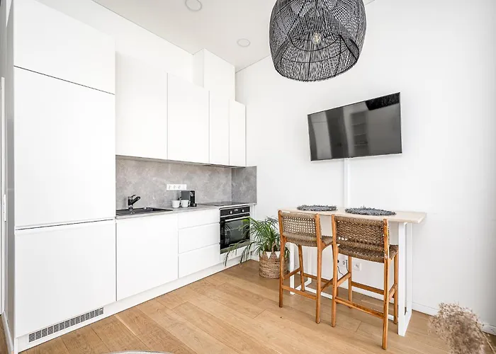 Bali Style With Balcony Near Gates Of Dawn