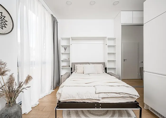 Bali Style With Balcony Near Gates Of Dawn Διαμέρισμα *